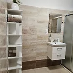 Apartment Kopretina *